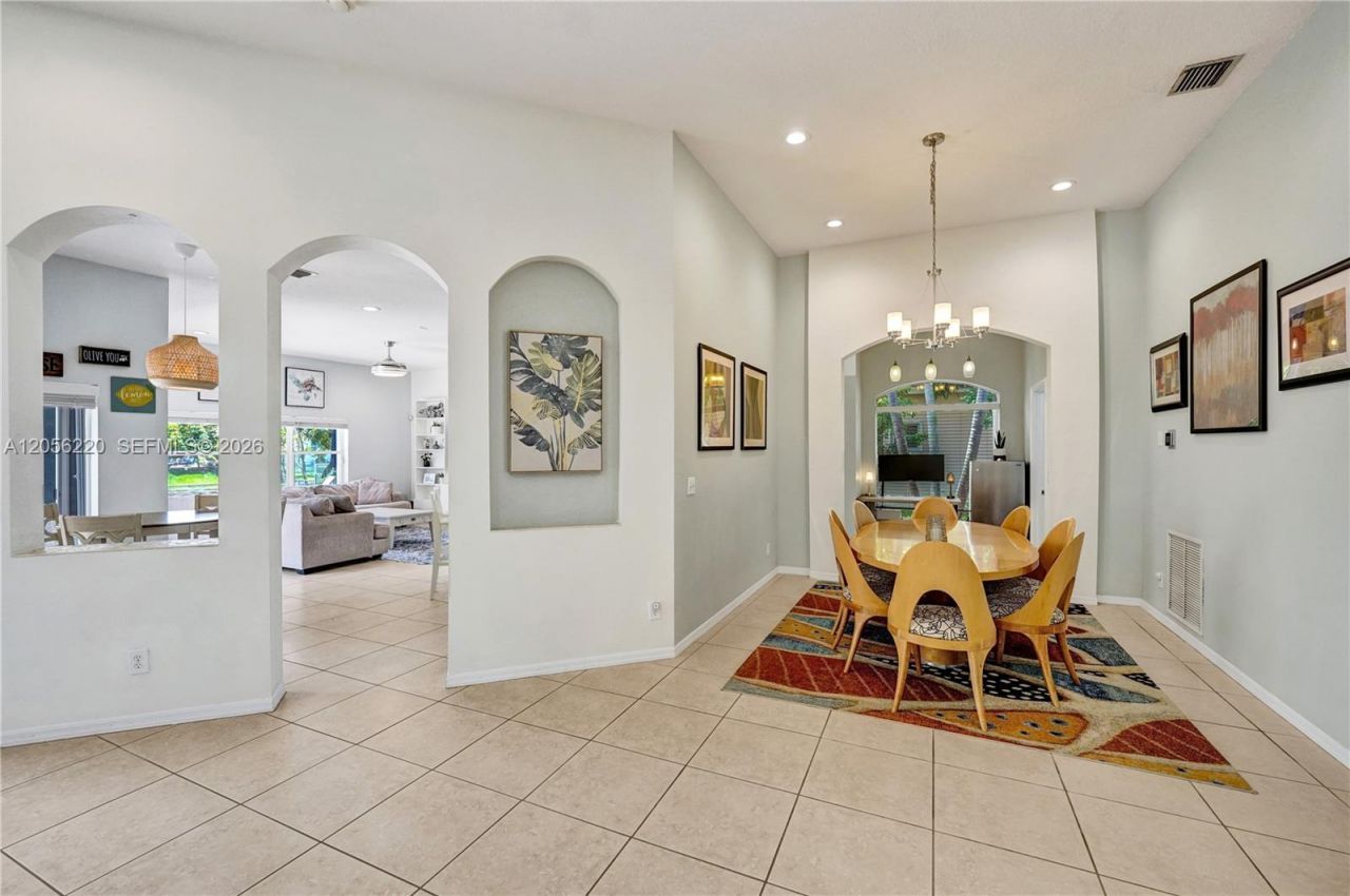 16428 NW 14th St , Pembroke Pines, FL 33028 Photo