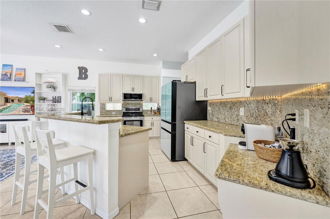 16428 NW 14th St , Pembroke Pines, FL 33028 Photo