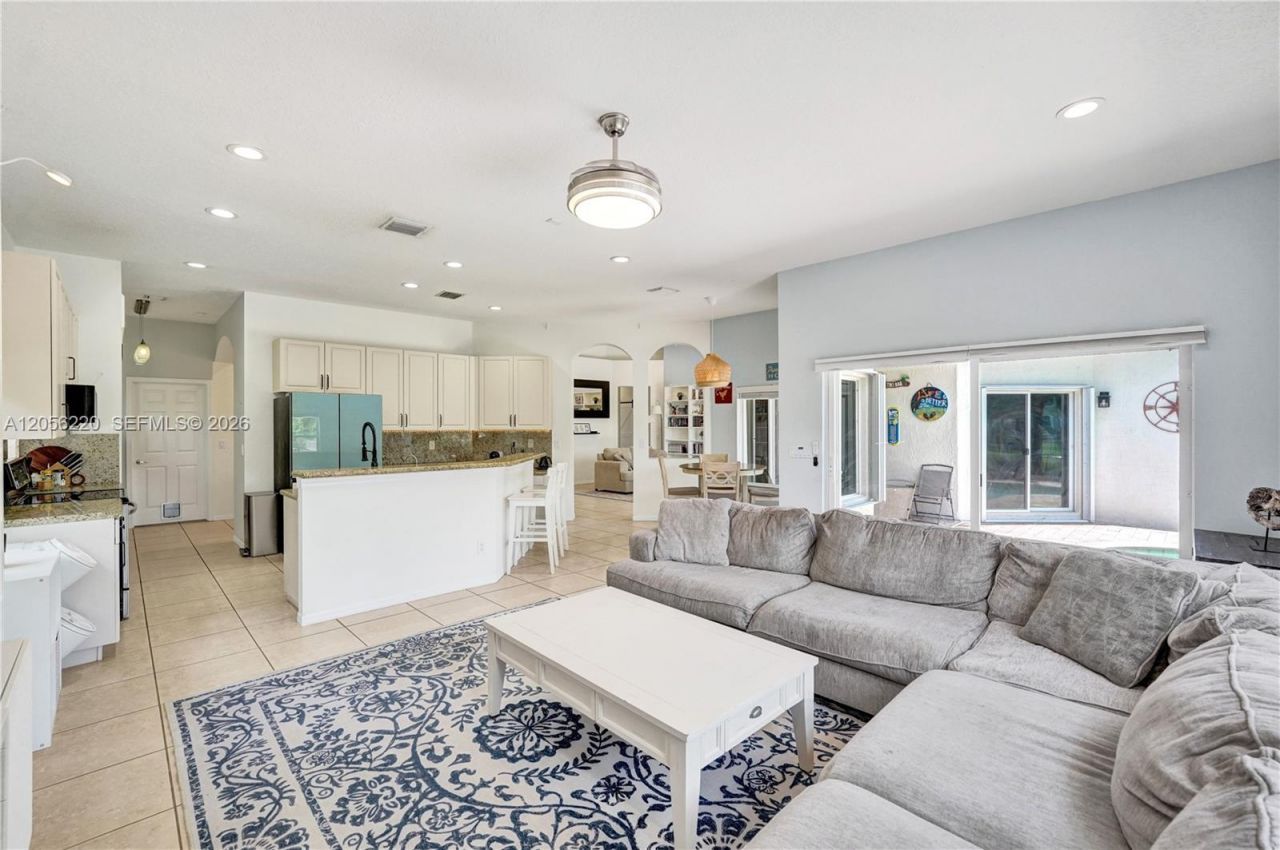 16428 NW 14th St , Pembroke Pines, FL 33028 Photo