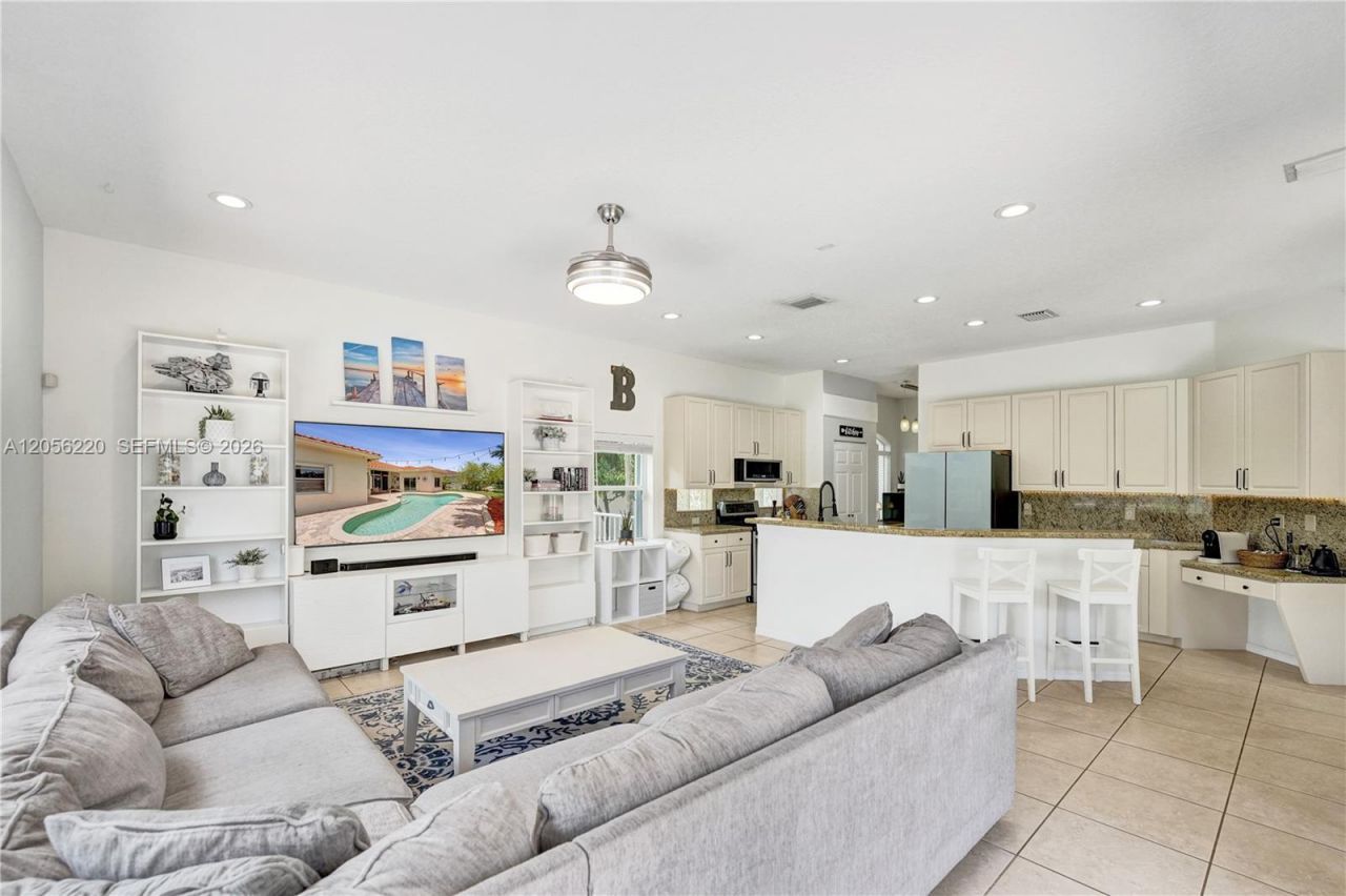 16428 NW 14th St , Pembroke Pines, FL 33028 Photo