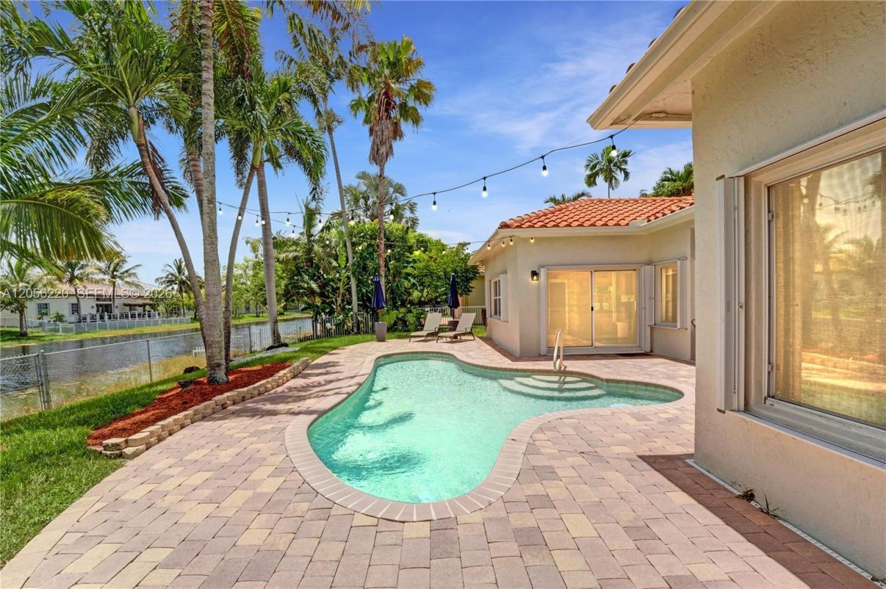 16428 NW 14th St , Pembroke Pines, FL 33028 Photo