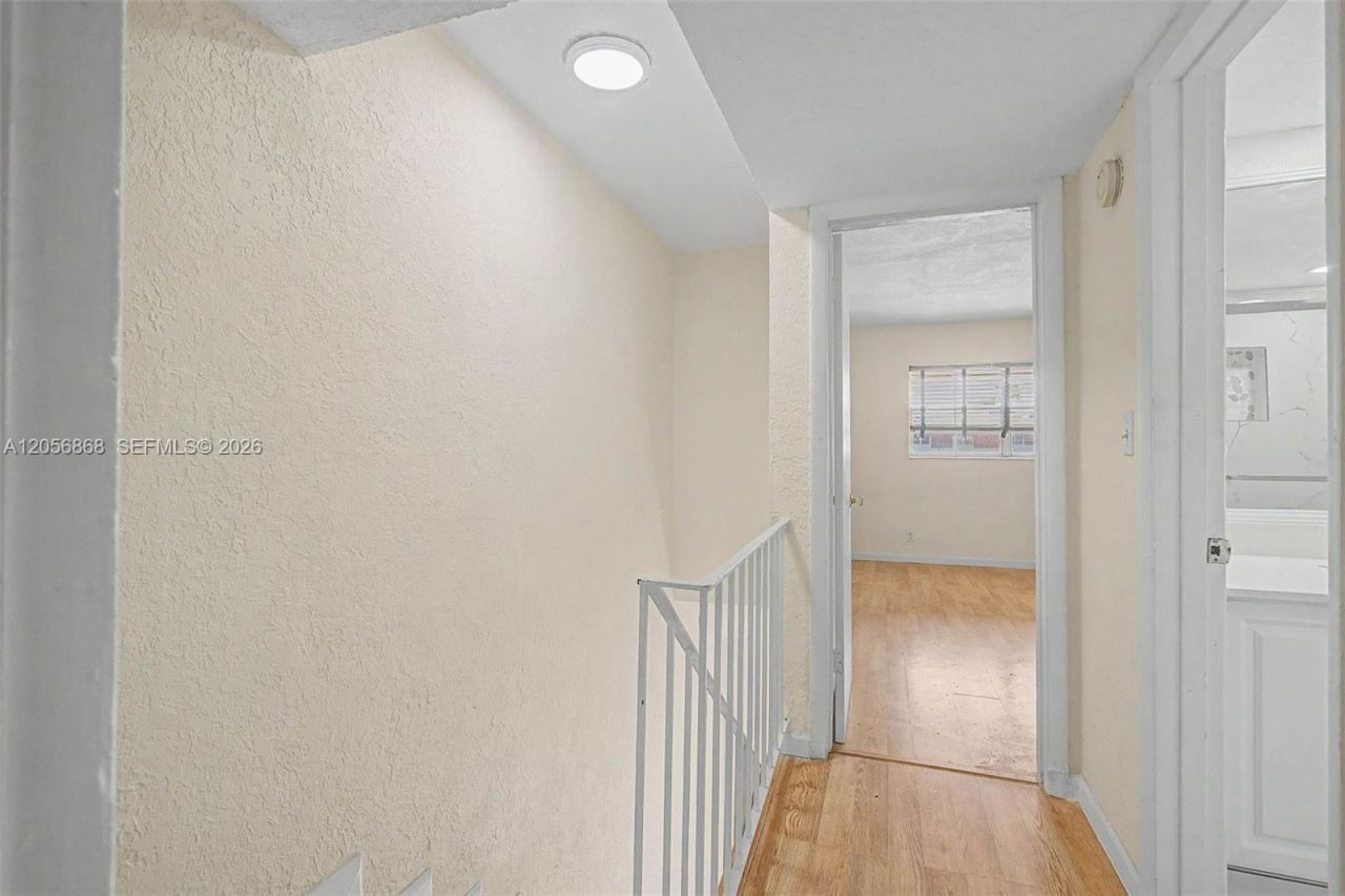 6709 N Kendall Dr, Unit 223, Pinecrest, FL 33156 Photo