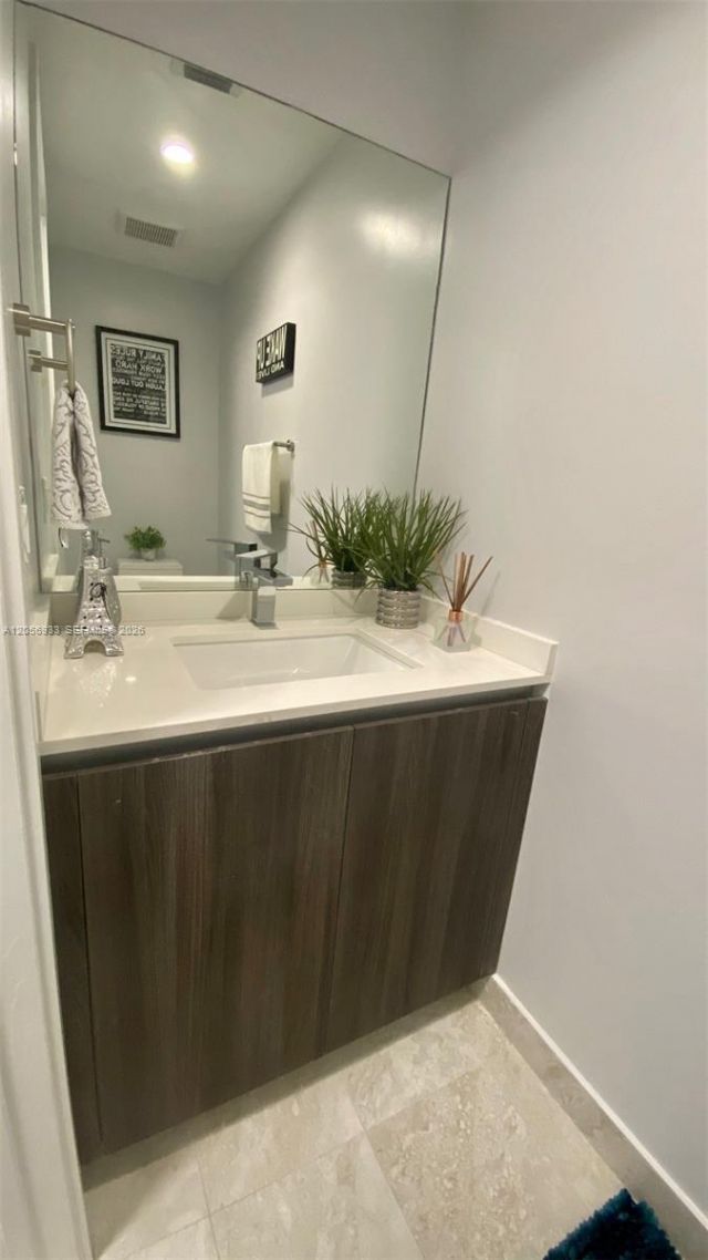 488 NE 18th , Unit 4809, Miami, FL 33132 Photo