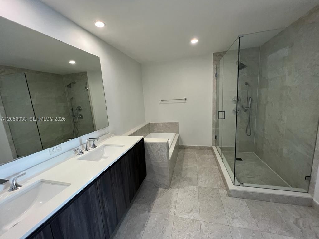 488 NE 18th , Unit 4809, Miami, FL 33132 Photo
