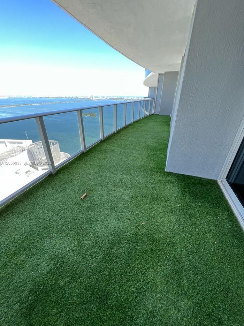 488 NE 18th , Unit 4809, Miami, FL 33132 Photo