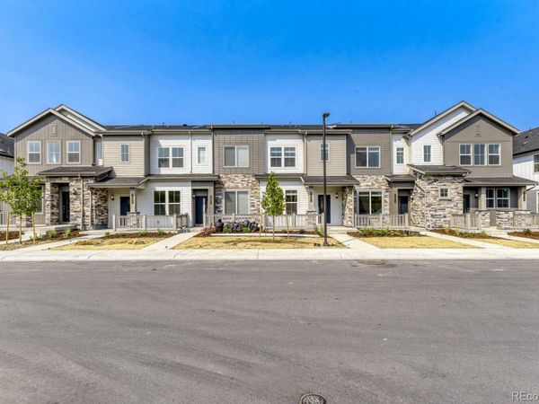 7639 S Mobile Way, Centennial, CO 80016