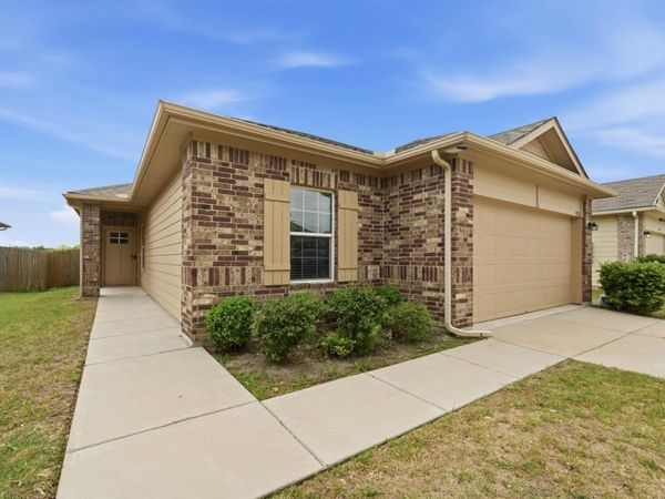 9716 Baden LN , Austin, TX 78754