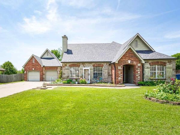 1821 E Kelsey Drive, Stillwater, OK 74075