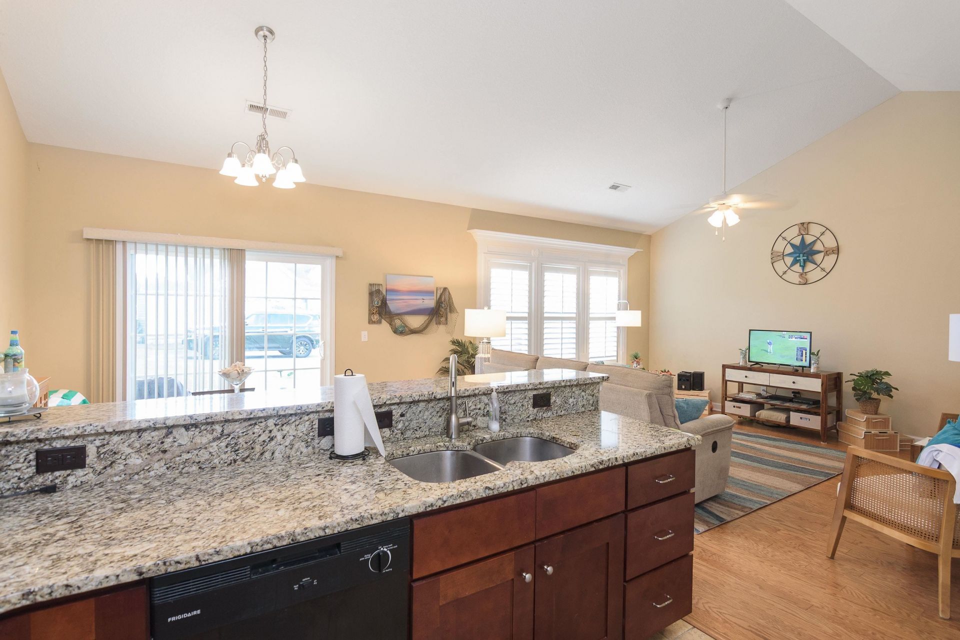 201 Archdale Dr.  Photo 17