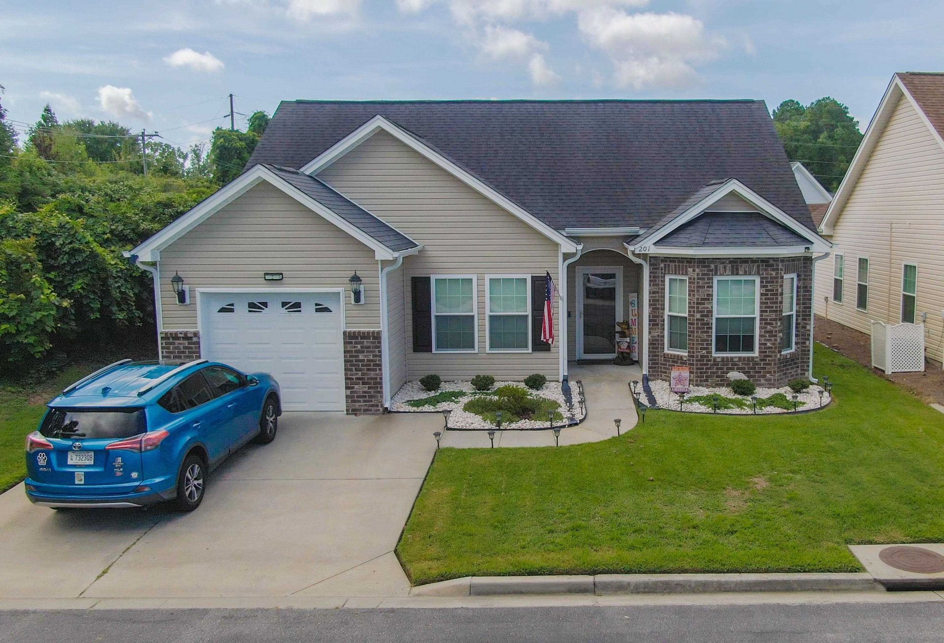 201 Archdale Dr.  Photo 37