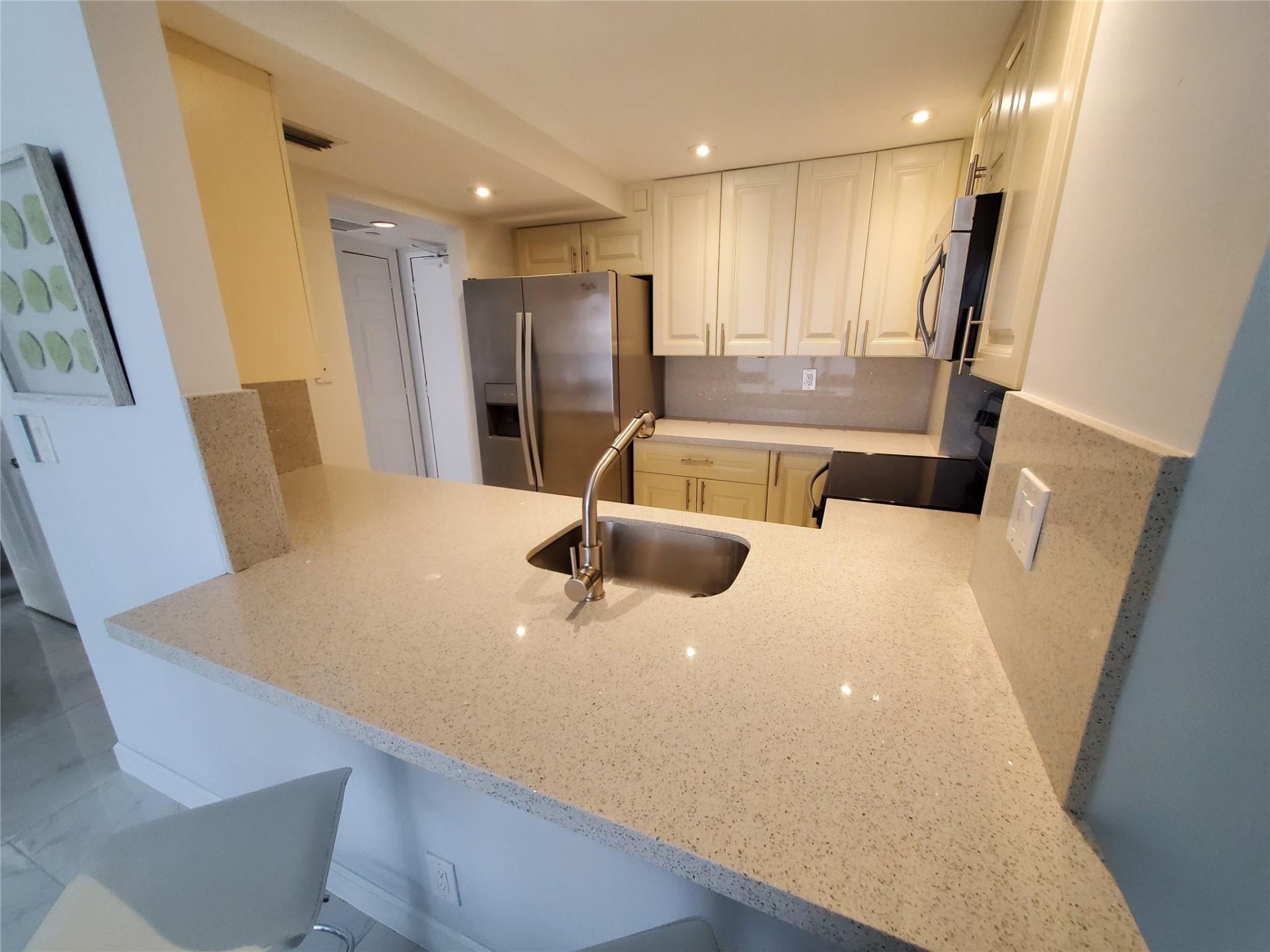 3031 N Ocean Boulevard, Unit 708, Fort Lauderdale, FL 33308 Photo