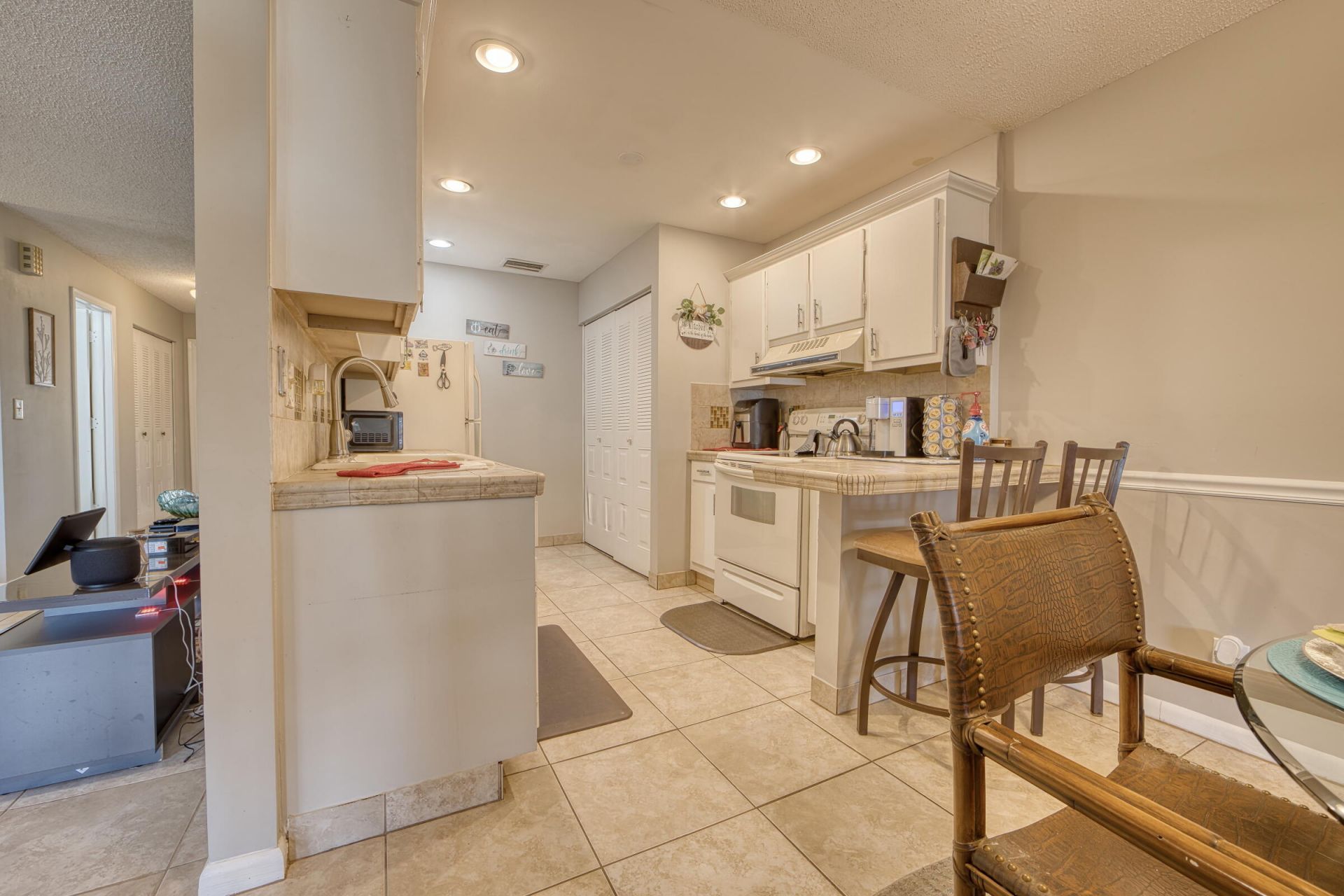 5037 Alfred Drive, West Palm Beach, FL 33417 Photo