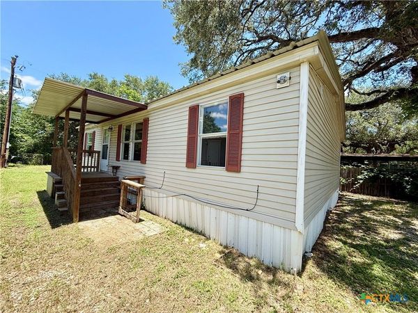 319 E Zipp Road, New Braunfels, TX 78130