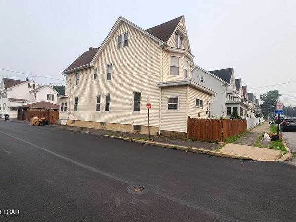 579 Grant Street, Hazleton, PA 18201
