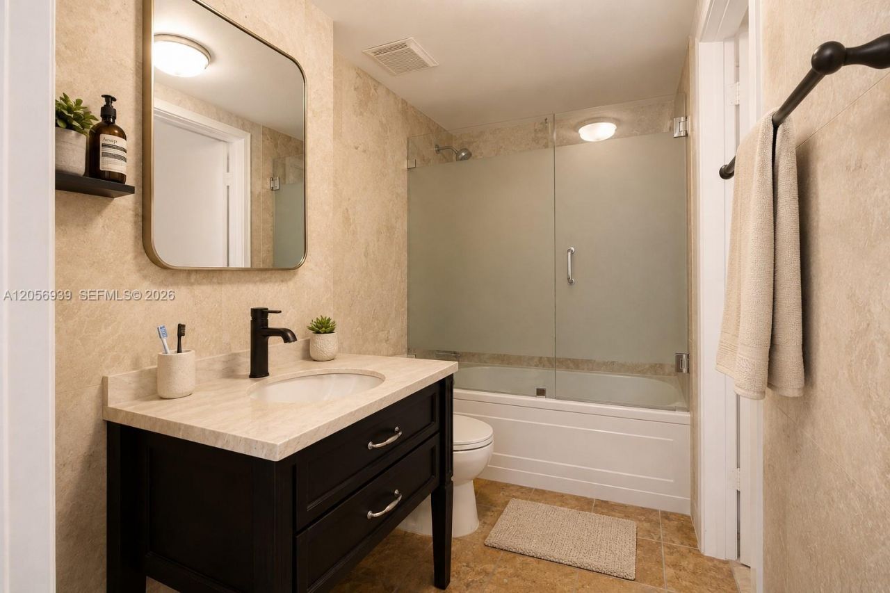 690 SW 1st Ct , Unit 1528, Miami, FL 33130 Photo