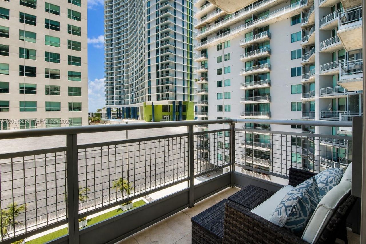 690 SW 1st Ct , Unit 1528, Miami, FL 33130 Photo