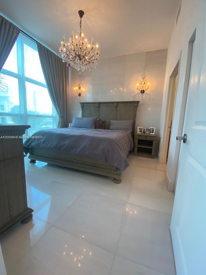 1945 S Ocean Dr, Unit 211, Hallandale Beach, FL 33009 Photo