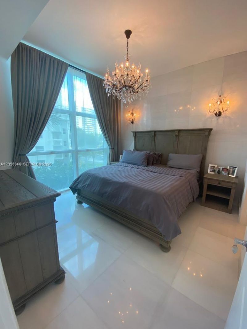 1945 S Ocean Dr, Unit 211, Hallandale Beach, FL 33009 Photo