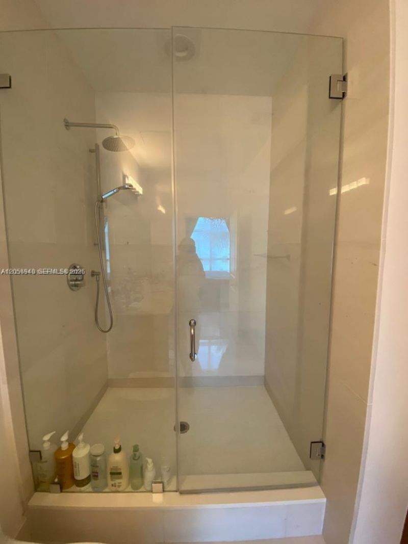 1945 S Ocean Dr, Unit 211, Hallandale Beach, FL 33009 Photo