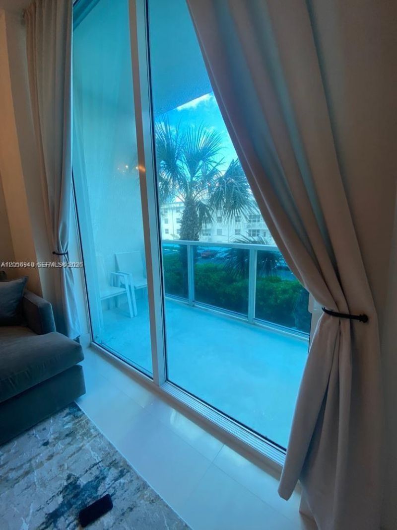 1945 S Ocean Dr, Unit 211, Hallandale Beach, FL 33009 Photo