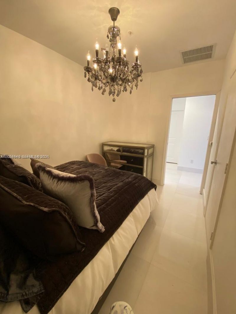 1945 S Ocean Dr, Unit 211, Hallandale Beach, FL 33009 Photo