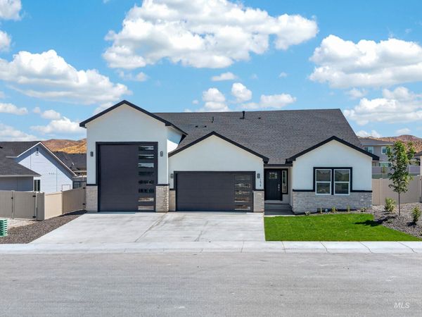 1470 Castle Way, Emmett, ID 83617