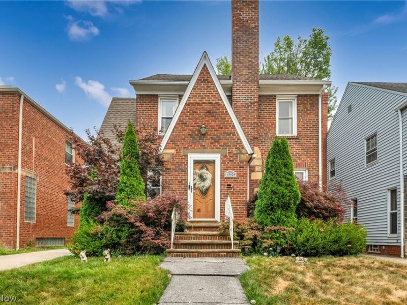 1909 Powell Avenue, Cleveland Heights, OH 44118 Photo 1