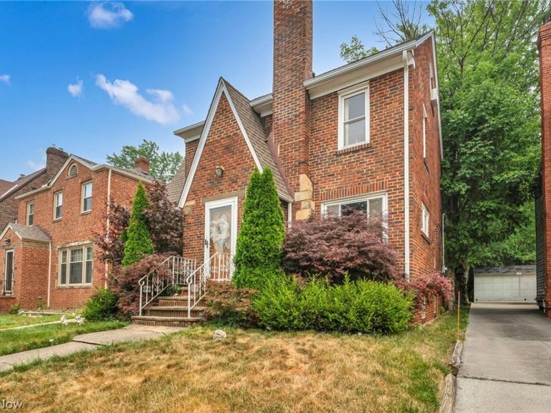 1909 Powell Avenue, Cleveland Heights, OH 44118 Photo 2