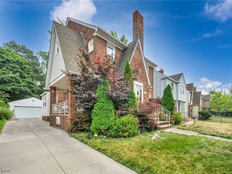 1909 Powell Avenue, Cleveland Heights, OH 44118 Photo 3