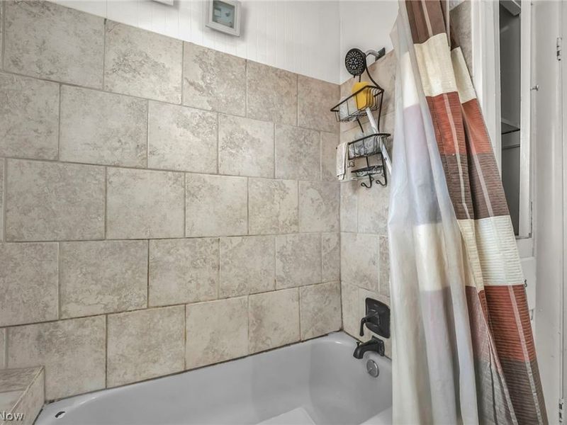 1909 Powell Avenue, Cleveland Heights, OH 44118 Photo 37