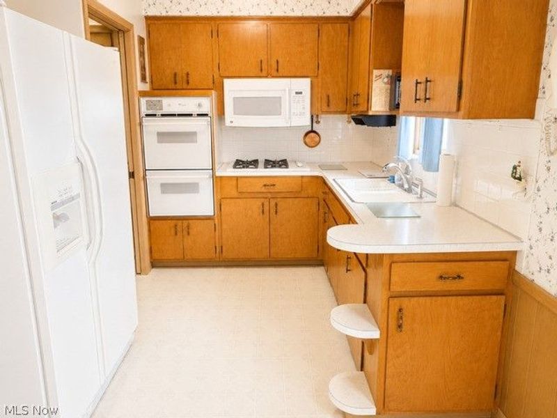 839 Deborah Drive, Willowick, OH 44095 Photo 5