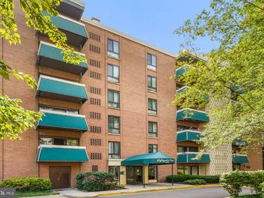 6141 LEESBURG PIKE , Unit 101, FALLS CHURCH, VA 22041