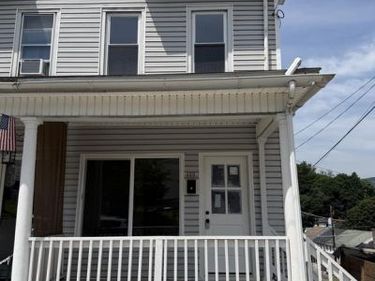 400 S MARKET STREET, SHAMOKIN, PA 17872