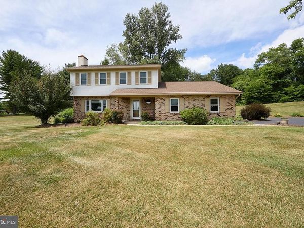 106 STEPHEN LANE, POTTSTOWN, PA 19465