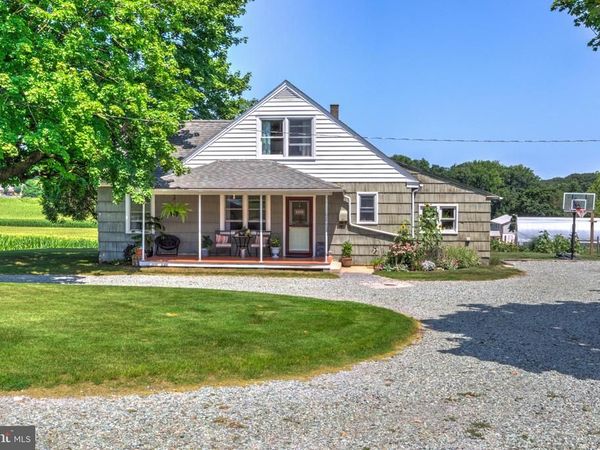 997 SMYRNA ROAD, KINZERS, PA 17535