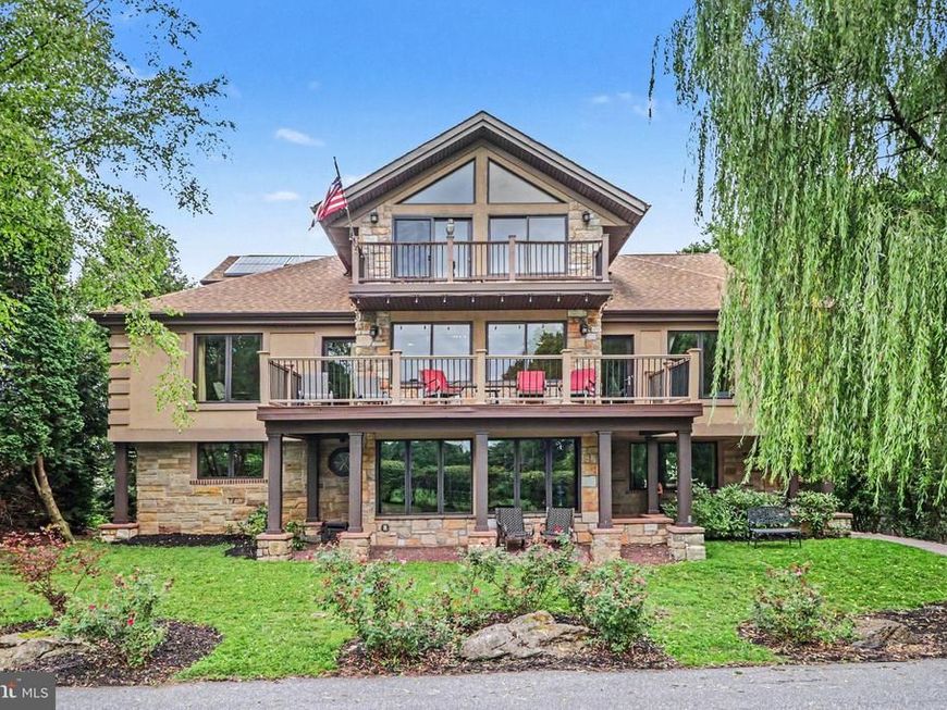 322 Olde Meadow Lane, Hershey, PA 17033 Main Photo