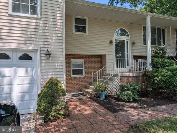 413 JENNIFER DRIVE , NEW CUMBERLAND, PA 17070