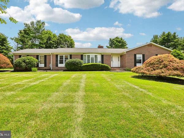 2215 CHEROKEE DRIVE, WESTMINSTER, MD 21157
