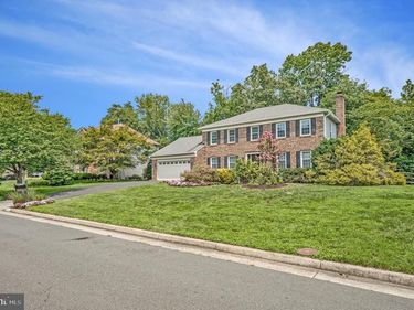15541 EAGLE TAVERN LANE, CENTREVILLE, VA 20120