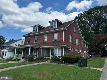 61 63 SPENCER , LANCASTER, PA 17603