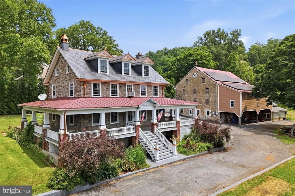 7701 CHESTNUT STREET , ZIONSVILLE, PA 18092