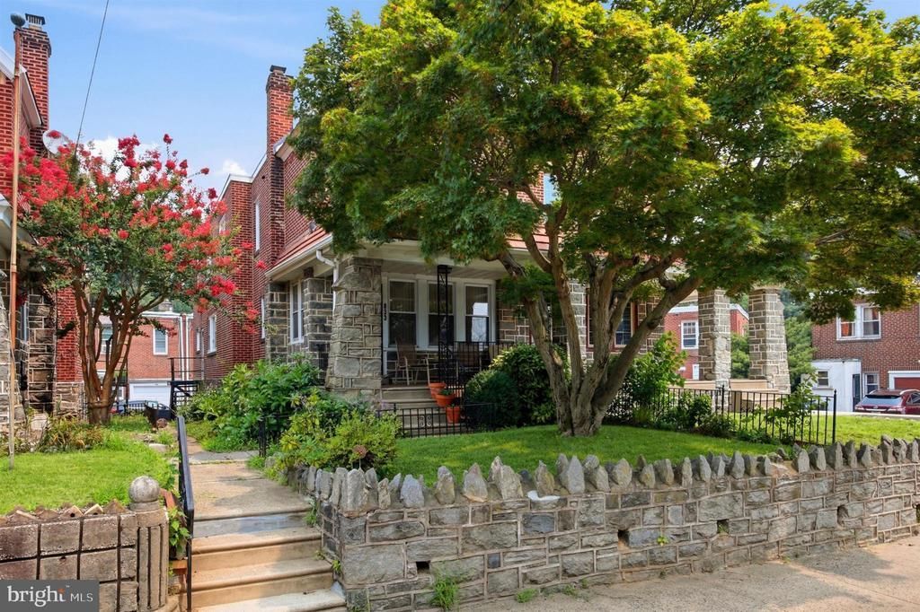 833 FERN STREET , LANSDOWNE, PA 19050