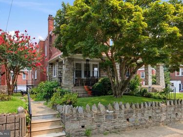 833 FERN STREET , LANSDOWNE, PA 19050