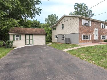 313 WYOMING AVENUE , LANGHORNE, PA 19047
