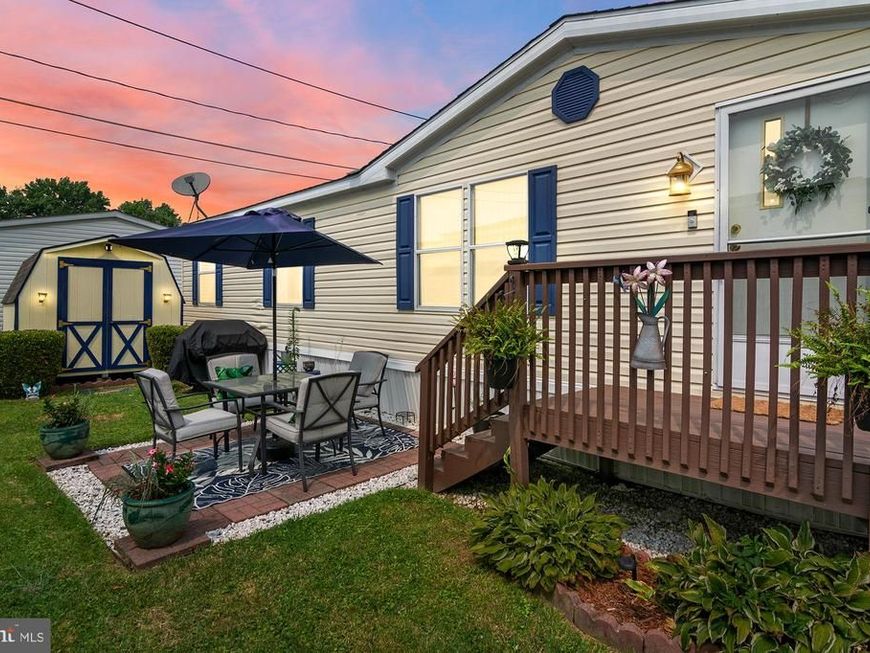 8 Elinor Lane, Sparrows Point, MD 21219 Main Photo