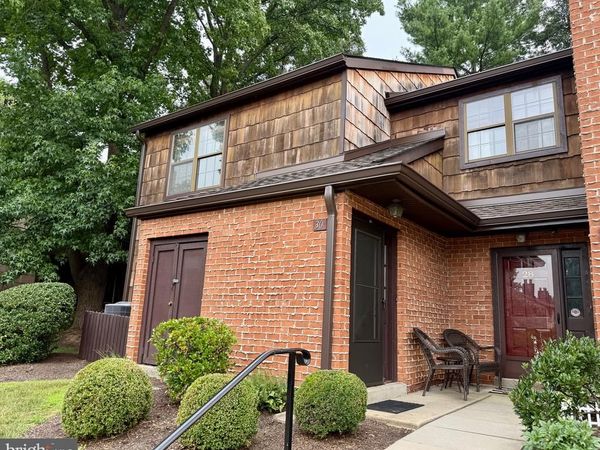 30 HOPKINSON COURT, Unit 164, CHESTERBROOK, PA 19087