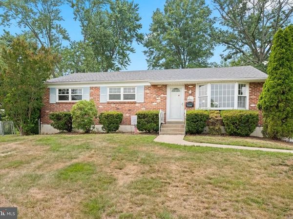 3211 SHARON LANE, NORRISTOWN, PA 19403