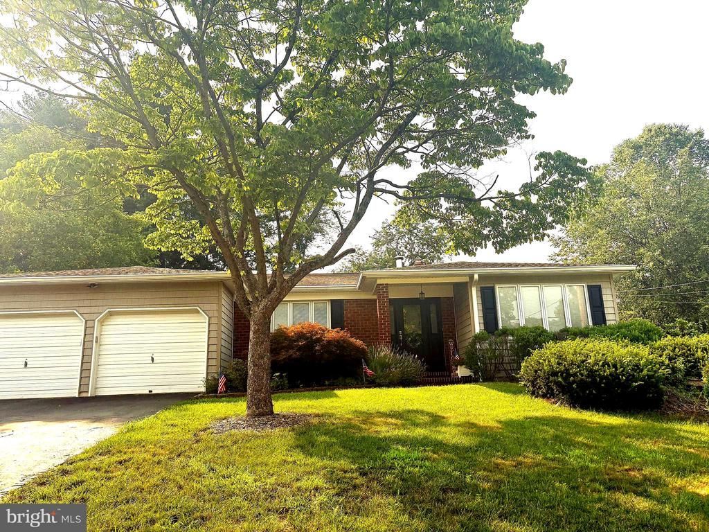 665 Paxson Avenue, Hamilton, NJ 08619 Main Photo