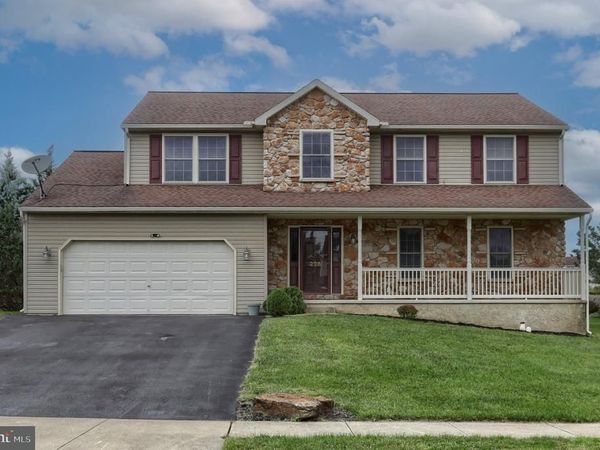 228 S BROAD STREET, JONESTOWN, PA 17038