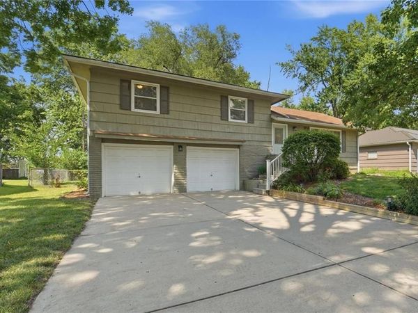 4214 E 113th Terrace, Kansas City, MO 64137
